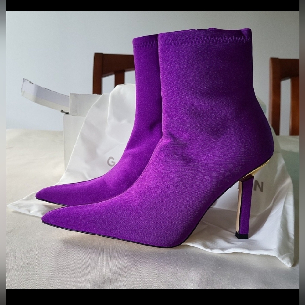 Women's purple, high-heeled ankle boots size 7.5 made in Spain